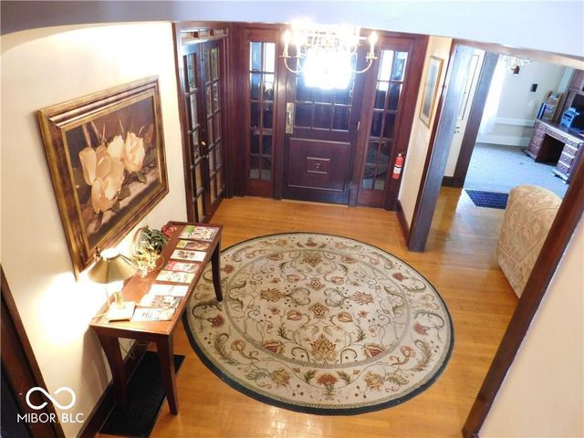 909 E 38th Street, Indianapolis, IN 46205