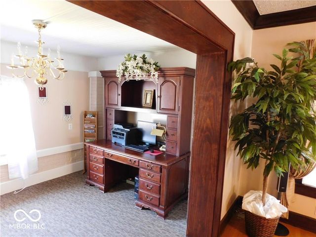 909 E 38th Street, Indianapolis, IN 46205