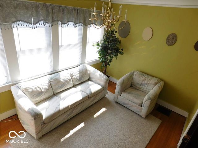 909 E 38th Street, Indianapolis, IN 46205