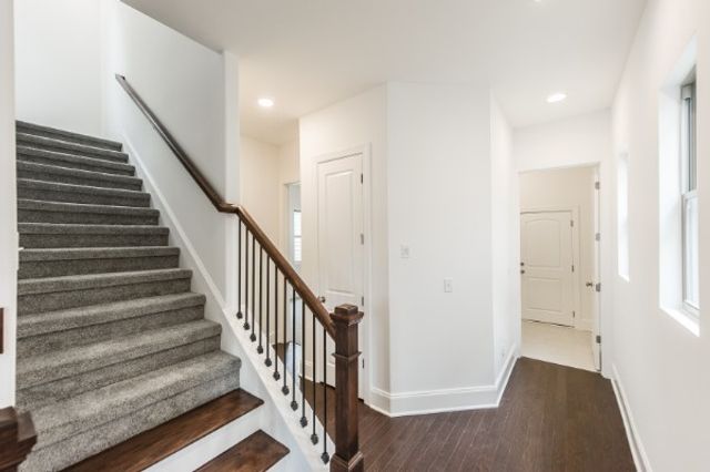 162 Oasis Dr, La Vergne, TN 37086