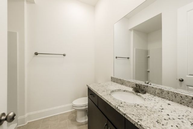 162 Oasis Dr, La Vergne, TN 37086