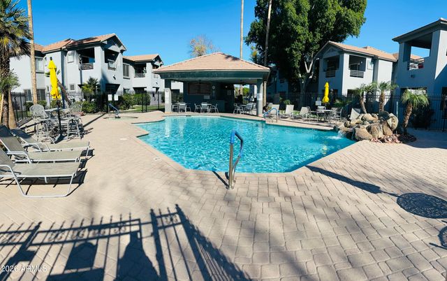 7401 W ARROWHEAD CLUBHOUSE Drive 2006, Glendale, AZ 85308