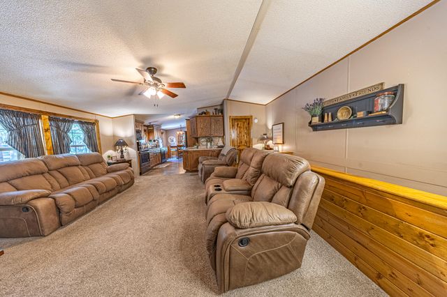 55 Prosperity Road, Urbana, MO 65767