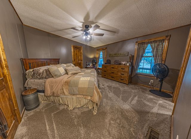 55 Prosperity Road, Urbana, MO 65767