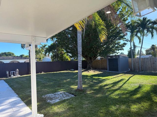 9900 Dominican Dr, Cutler Bay, FL 33189