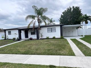 9900 Dominican Dr, Cutler Bay, FL 33189