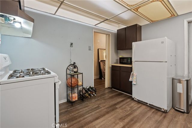 2623 Obama Boulevard, Los Angeles, CA 90018