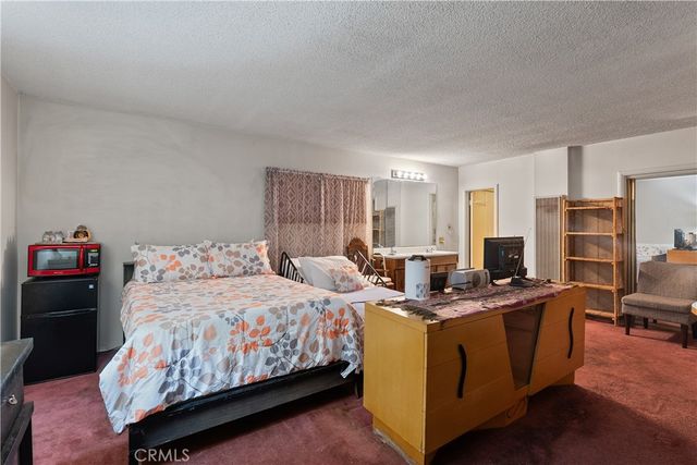 2623 Obama Boulevard, Los Angeles, CA 90018