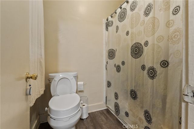 2623 Obama Boulevard, Los Angeles, CA 90018