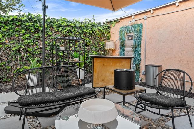 2623 Obama Boulevard, Los Angeles, CA 90018