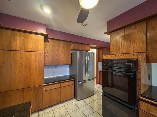 24920 73rd STREET, Salem, WI 53168