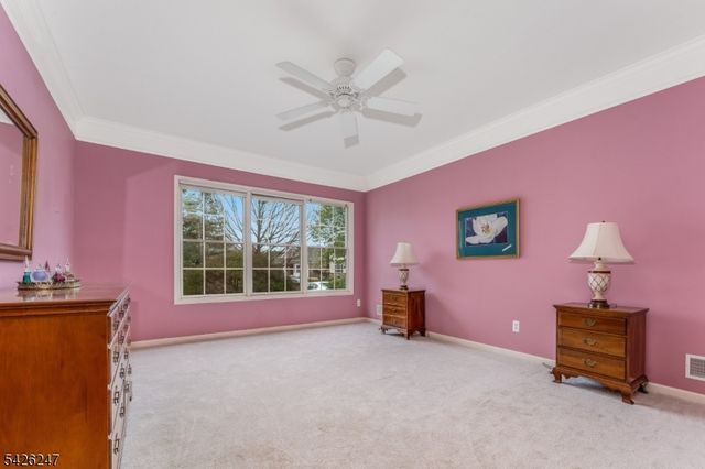 43 Falcon Way, Washington Twp., NJ 07882