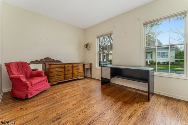 43 Falcon Way, Washington Twp., NJ 07882