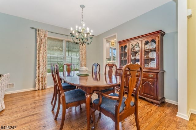 43 Falcon Way, Washington Twp., NJ 07882