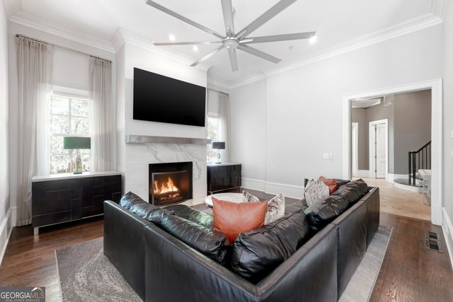 218 Londonberry Road, Atlanta, GA 30327