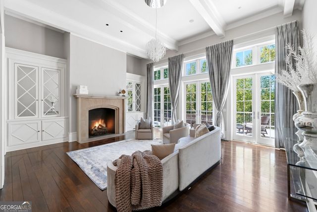 218 Londonberry Road, Atlanta, GA 30327