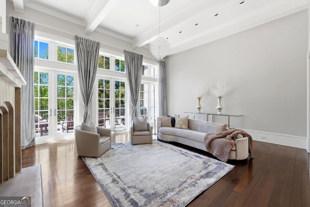218 Londonberry Road, Atlanta, GA 30327