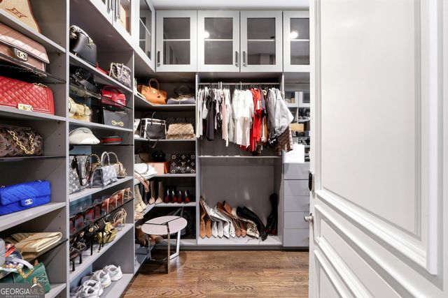 218 Londonberry Road, Atlanta, GA 30327