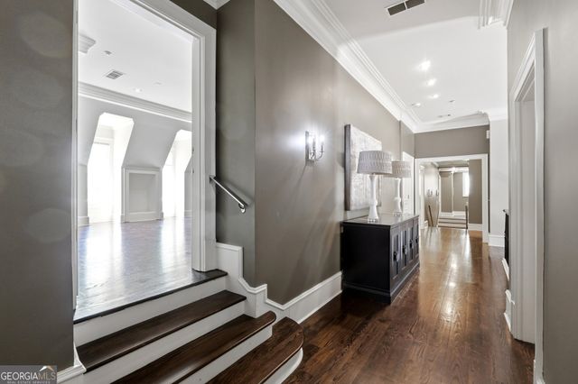 218 Londonberry Road, Atlanta, GA 30327
