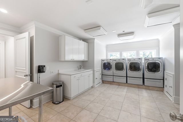 218 Londonberry Road, Atlanta, GA 30327