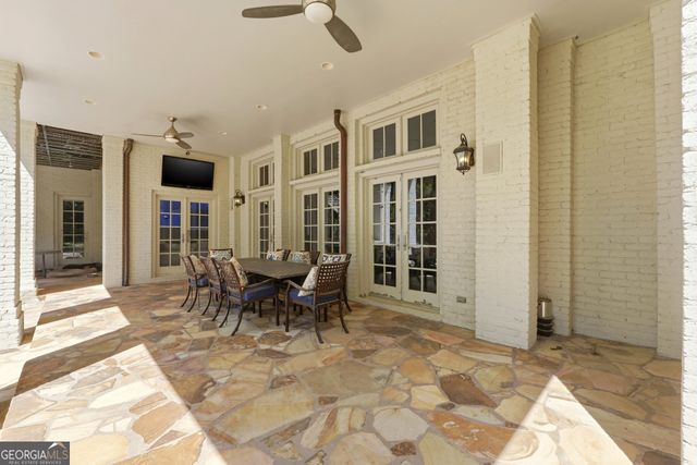 218 Londonberry Road, Atlanta, GA 30327