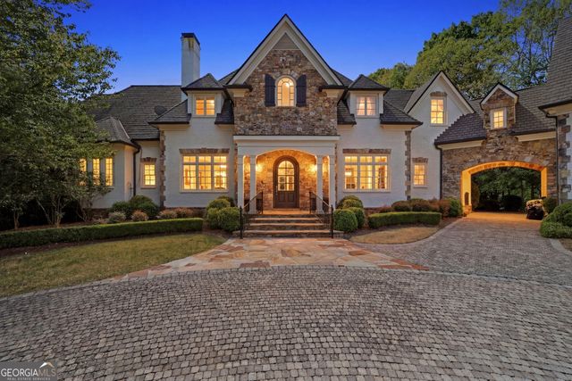 218 Londonberry Road, Atlanta, GA 30327