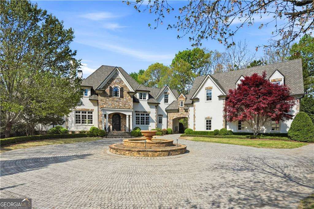 218 Londonberry Road, Atlanta, GA 30327