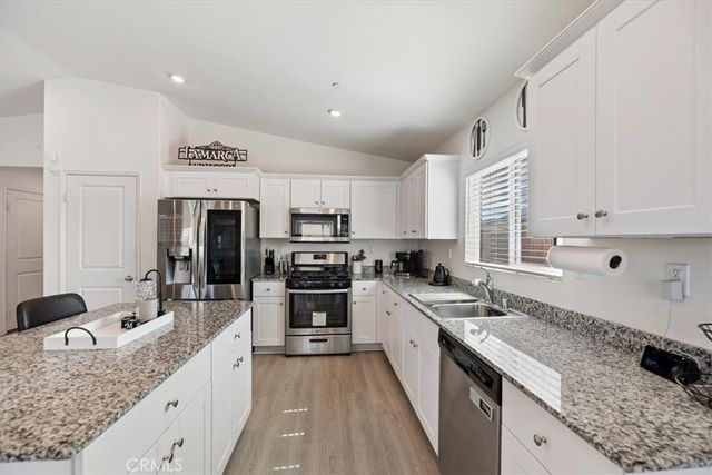 1467 Carolina Court, Hemet, CA 92543