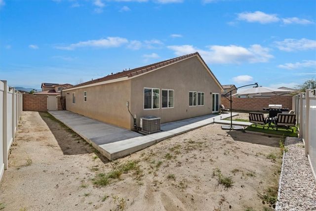 1467 Carolina Court, Hemet, CA 92543