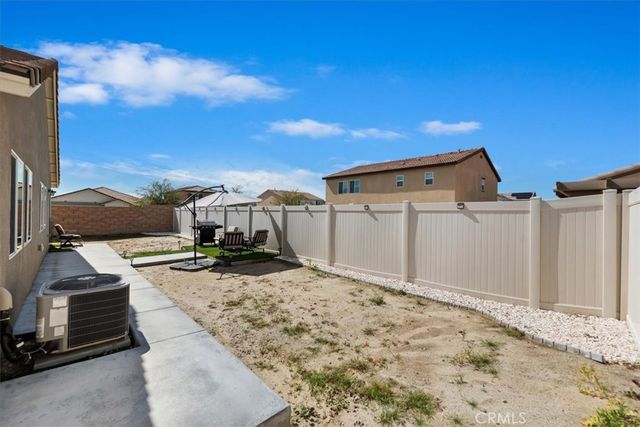 1467 Carolina Court, Hemet, CA 92543