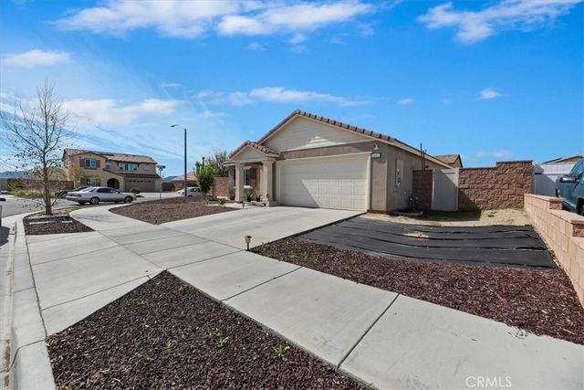 1467 Carolina Court, Hemet, CA 92543