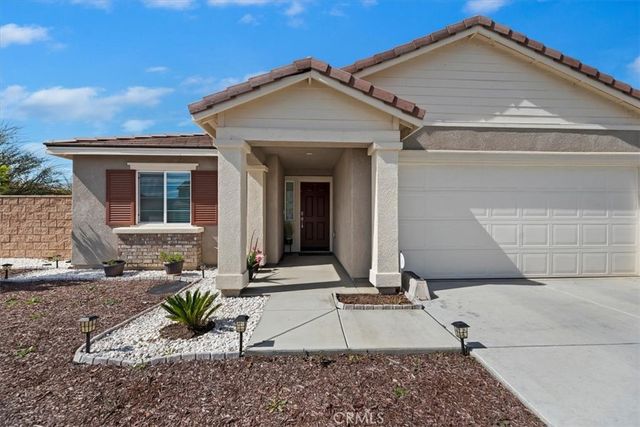 1467 Carolina Court, Hemet, CA 92543