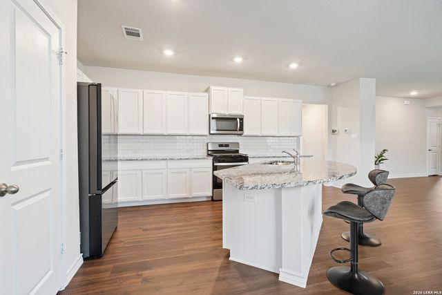 534 Diamond SHOALS, Cibolo, TX 78108