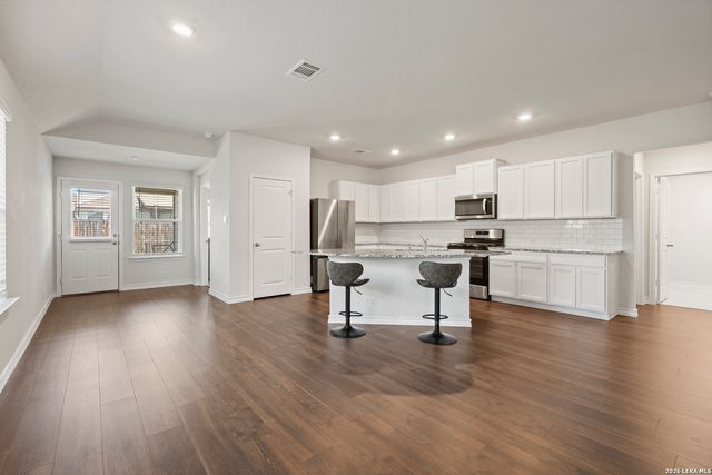 534 Diamond SHOALS, Cibolo, TX 78108