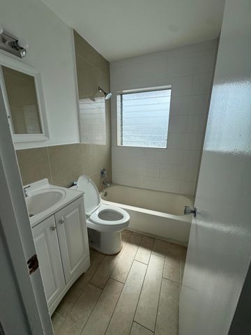 510 Lake Shore Drive 0360, Lake Park, FL 33403