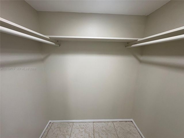 16740 NE 9th Avenue 303, North Miami Beach, FL 33162