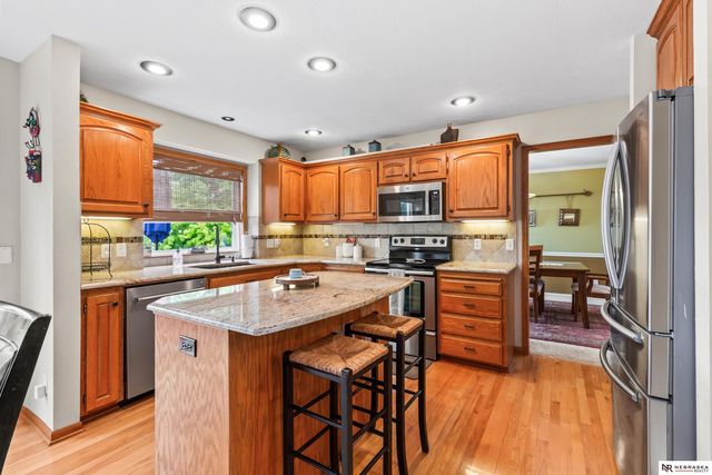 17468 Renfro Street, Omaha, NE 68135