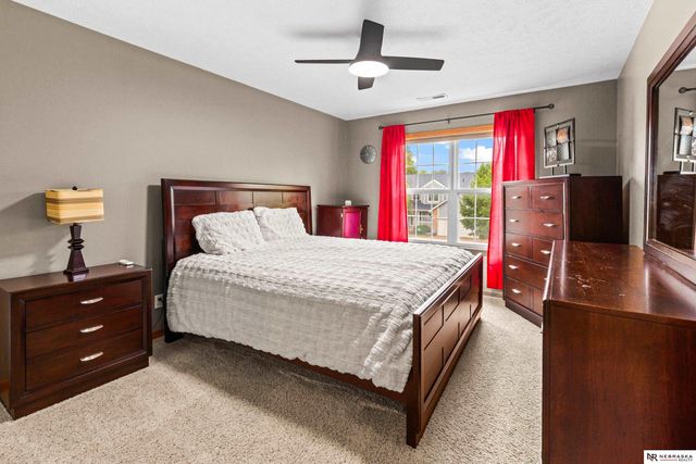17468 Renfro Street, Omaha, NE 68135