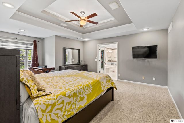 17468 Renfro Street, Omaha, NE 68135