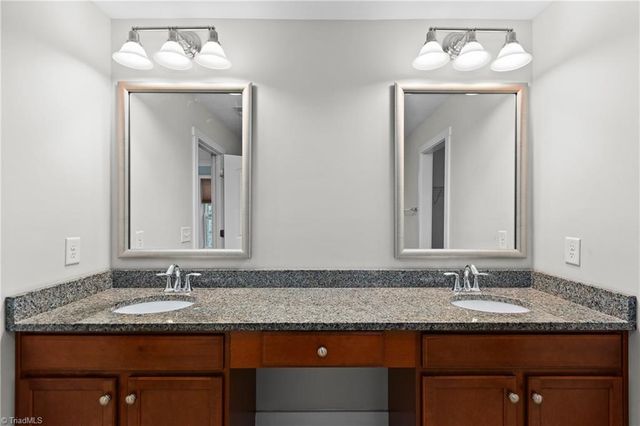 431 Shady Grove Court, Winston-salem, NC 27103