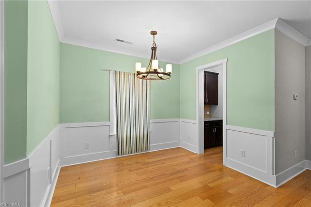 431 Shady Grove Court, Winston-salem, NC 27103