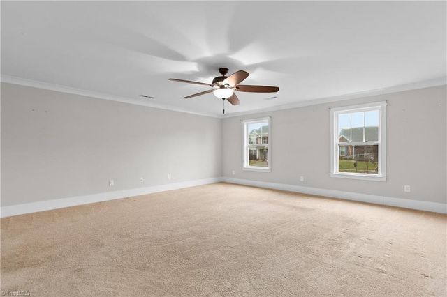 431 Shady Grove Court, Winston-salem, NC 27103