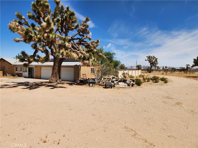 1050 Alta Avenue, Landers, CA 92285