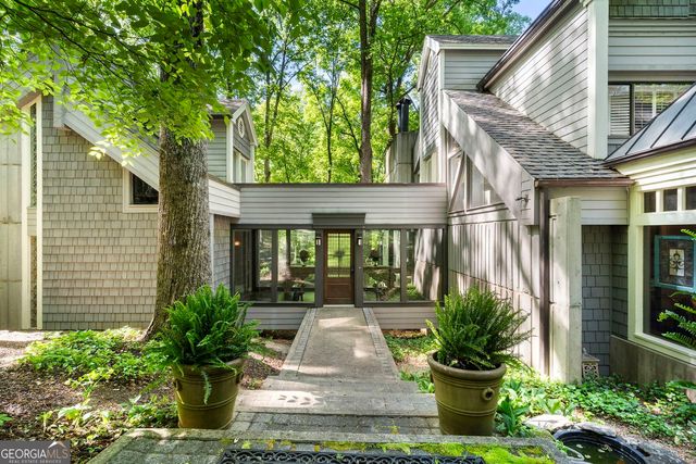 1575 Northridge Road NE, Sandy Springs, GA 30350