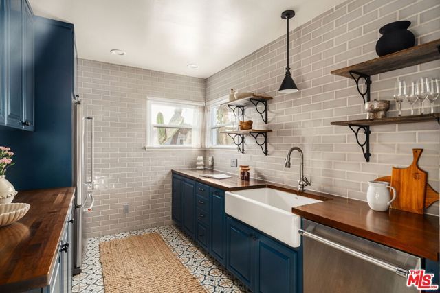 1826 N Ditman Avenue, Los Angeles, CA 90032