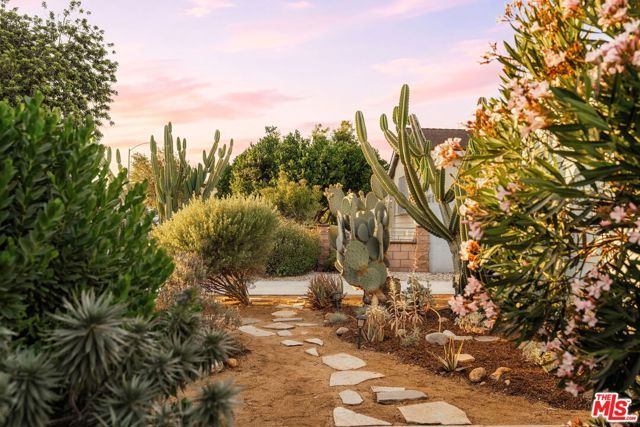 1826 N Ditman Avenue, Los Angeles, CA 90032