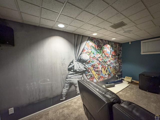 5642 SW 33rd TER, Topeka, KS 66614