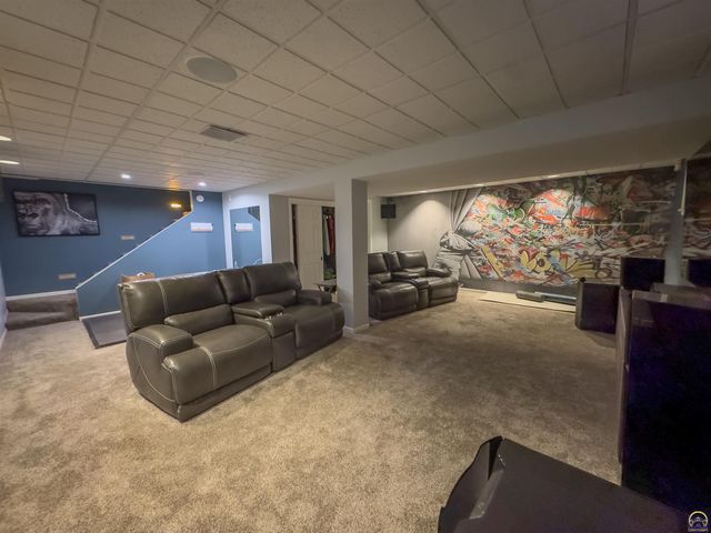 5642 SW 33rd TER, Topeka, KS 66614