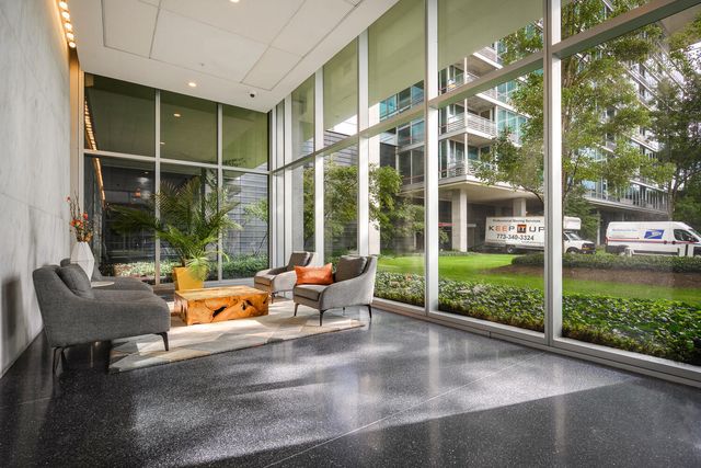 9725 Woods Drive 305, Skokie, IL 60077