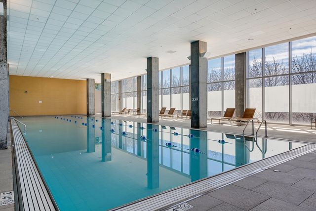 9725 Woods Drive 305, Skokie, IL 60077